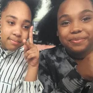 Meet your Posher, Shariah